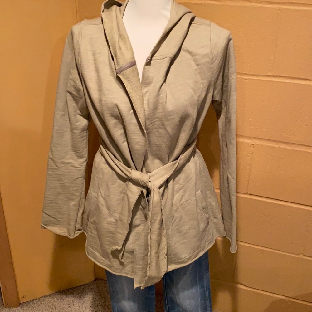 Lucky Brand tan open cardigan sweatshirt hoodie w/ tie women’s medium